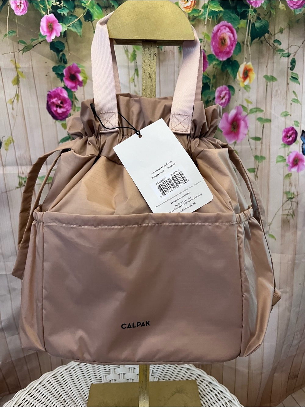 Calpak Insulated Lunch Bag - Picture 11 of 16